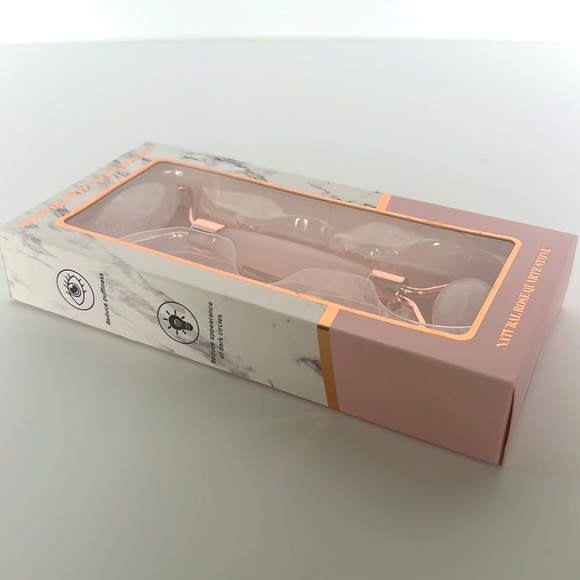 Rose Quartz Facial Roller - Picture 3 of 3